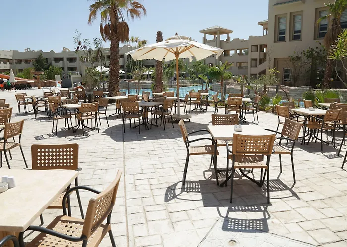 Coral Sea Waterworld Sheikh Resort 5*