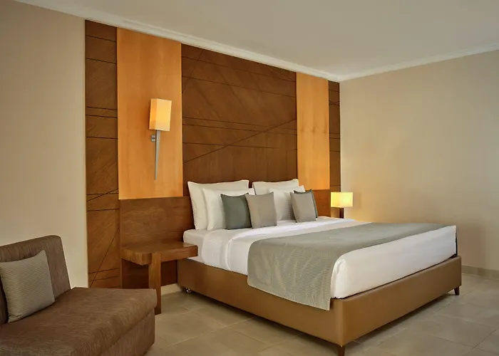 Coral Sea Waterworld Sheikh 5*